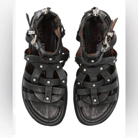 Gorgeous almost brand new black “Payne” Gladiator A.S.98 sandal size 40 - Picture 10 of 11